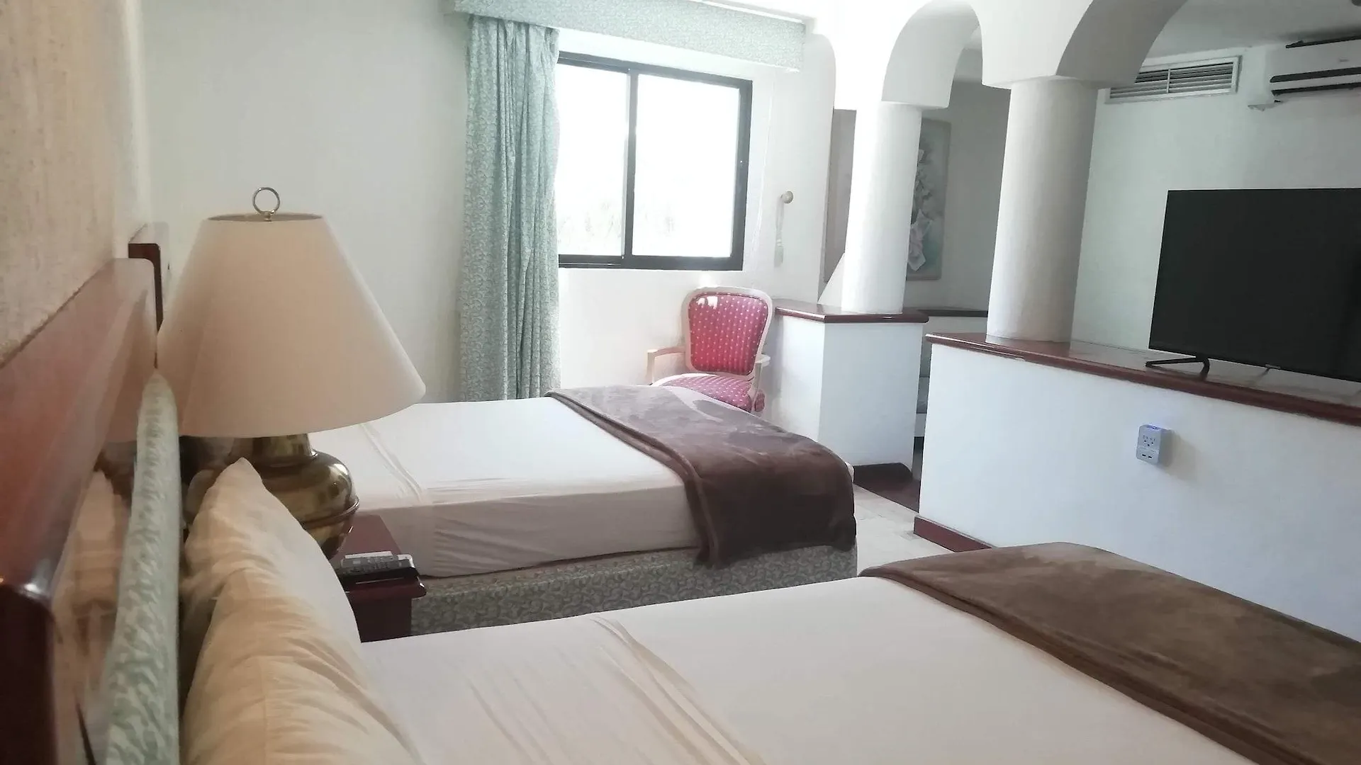 *** Hotel Suites Costa Blanca Cancun Mexico