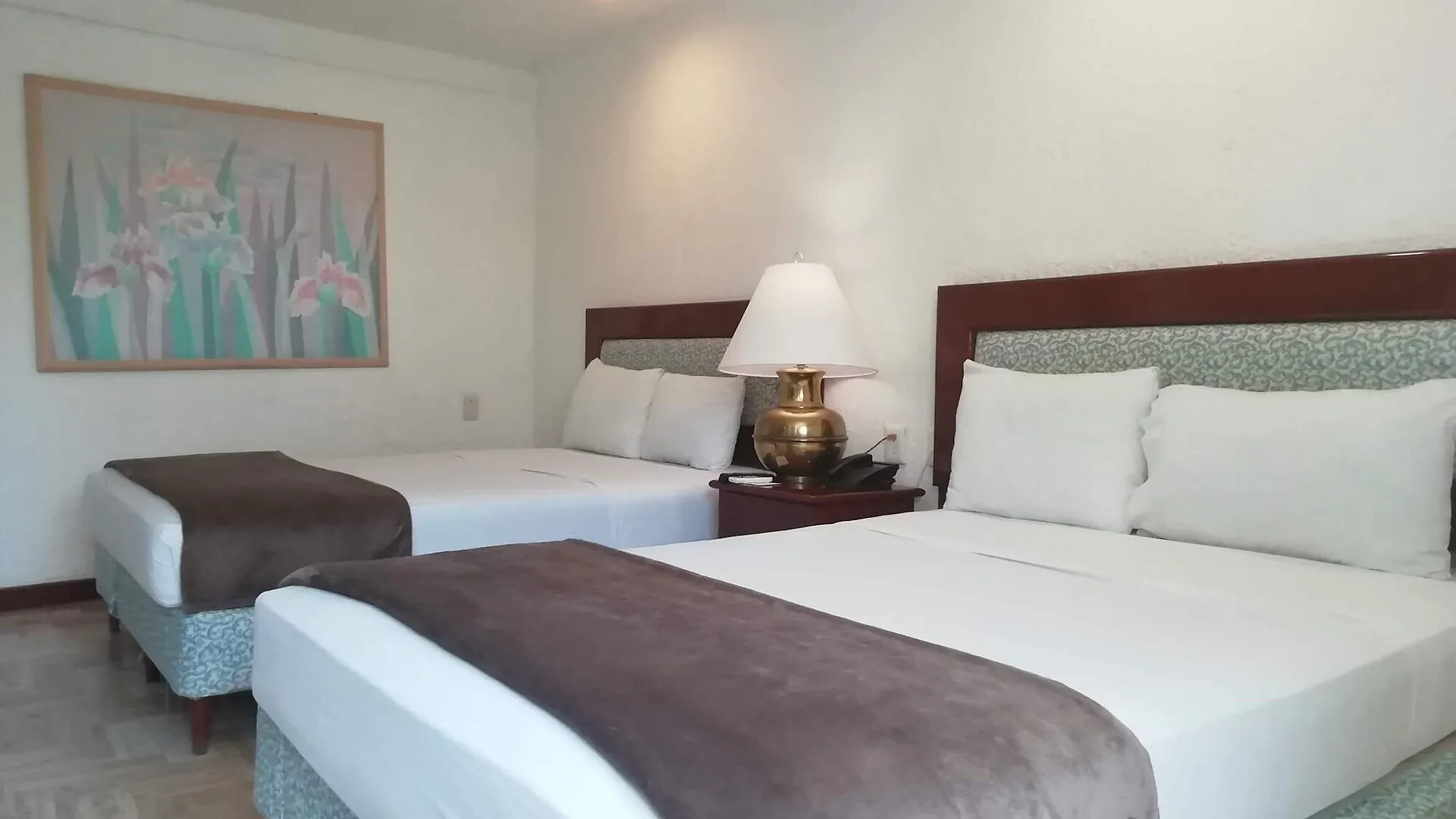 Hotel Suites Costa Blanca Cancun