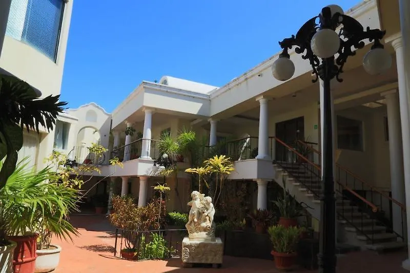 Hotel Suites Costa Blanca Cancun
