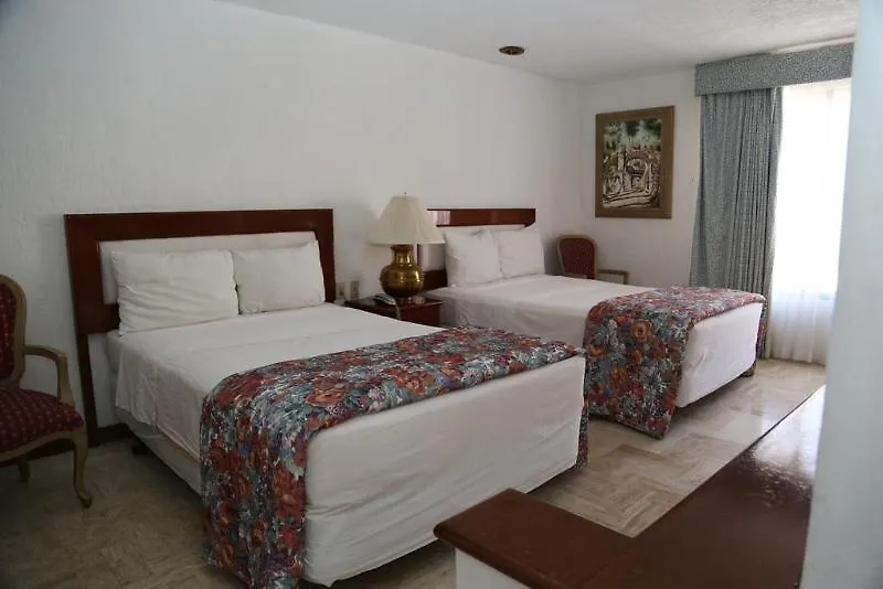 Suites Costa Blanca Cancun 3*,