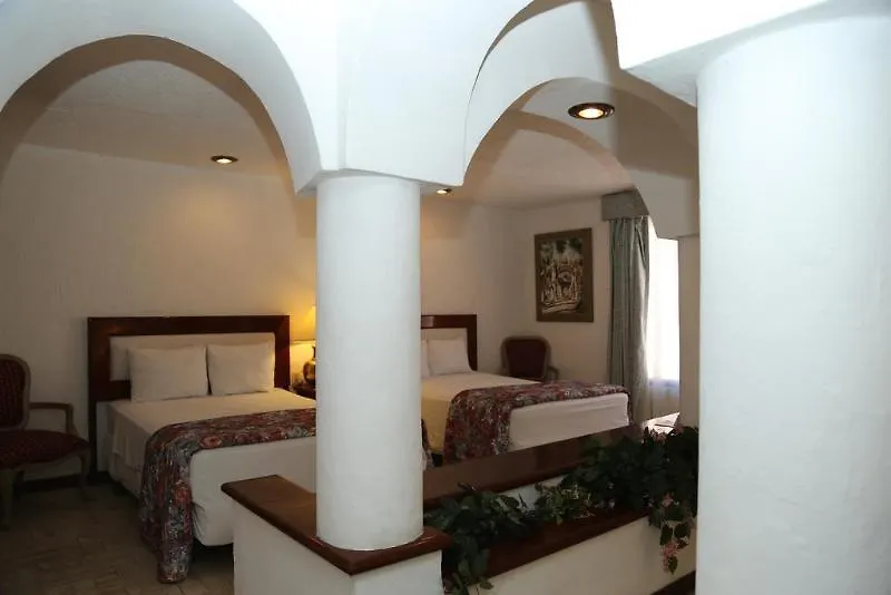 Suites Costa Blanca Cancun Hotel