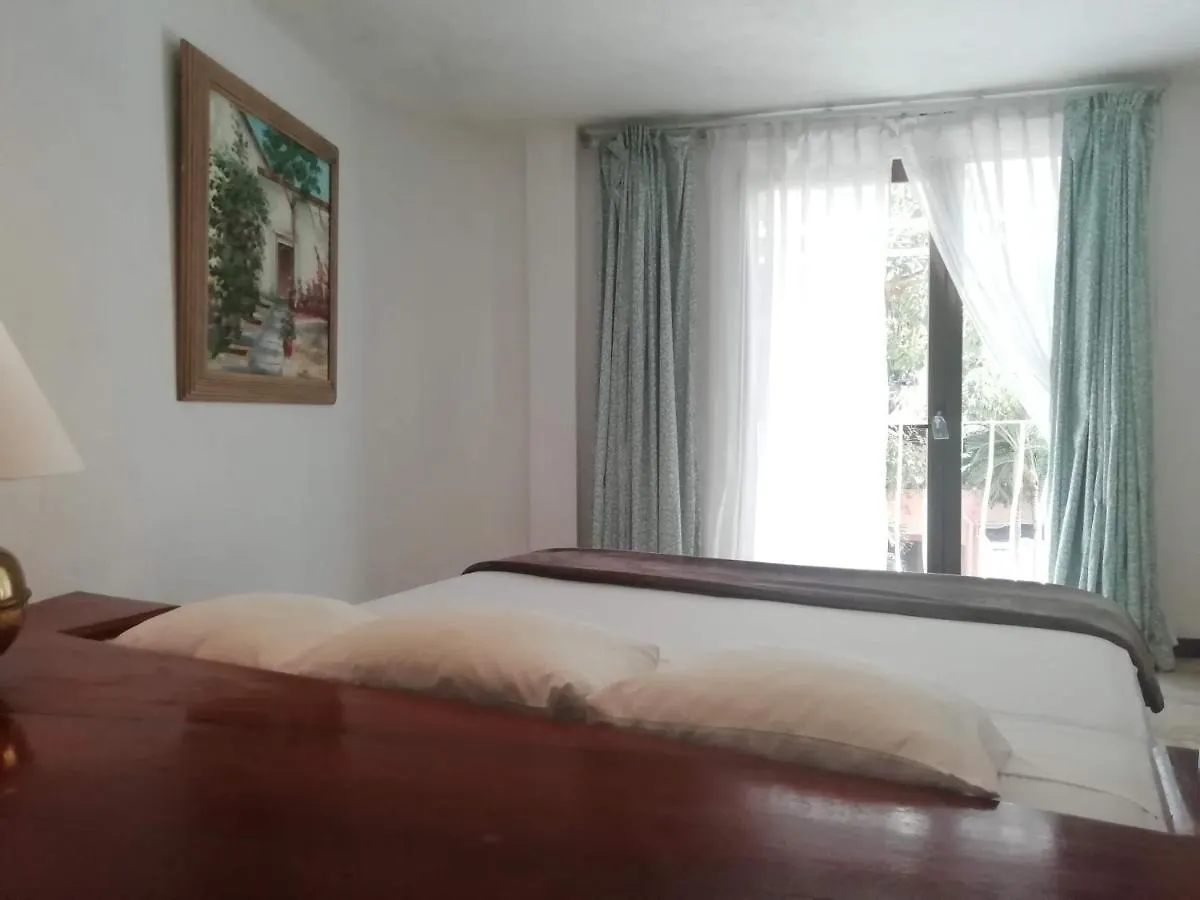 Suites Costa Blanca Cancun 3*,